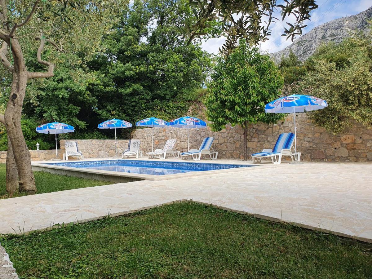 Holiday Home Kastela Village ภายนอก รูปภาพ