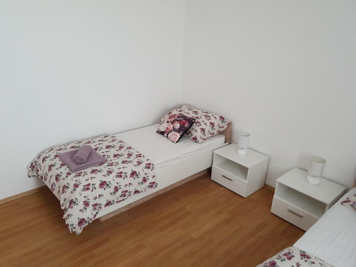 Holiday Home Kastela Village ภายนอก รูปภาพ