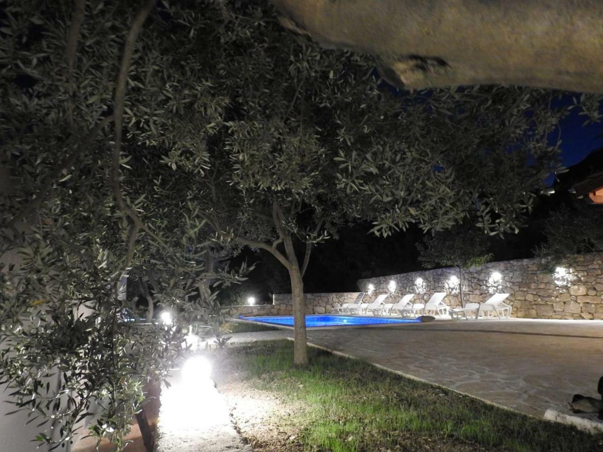 Holiday Home Kastela Village ภายนอก รูปภาพ
